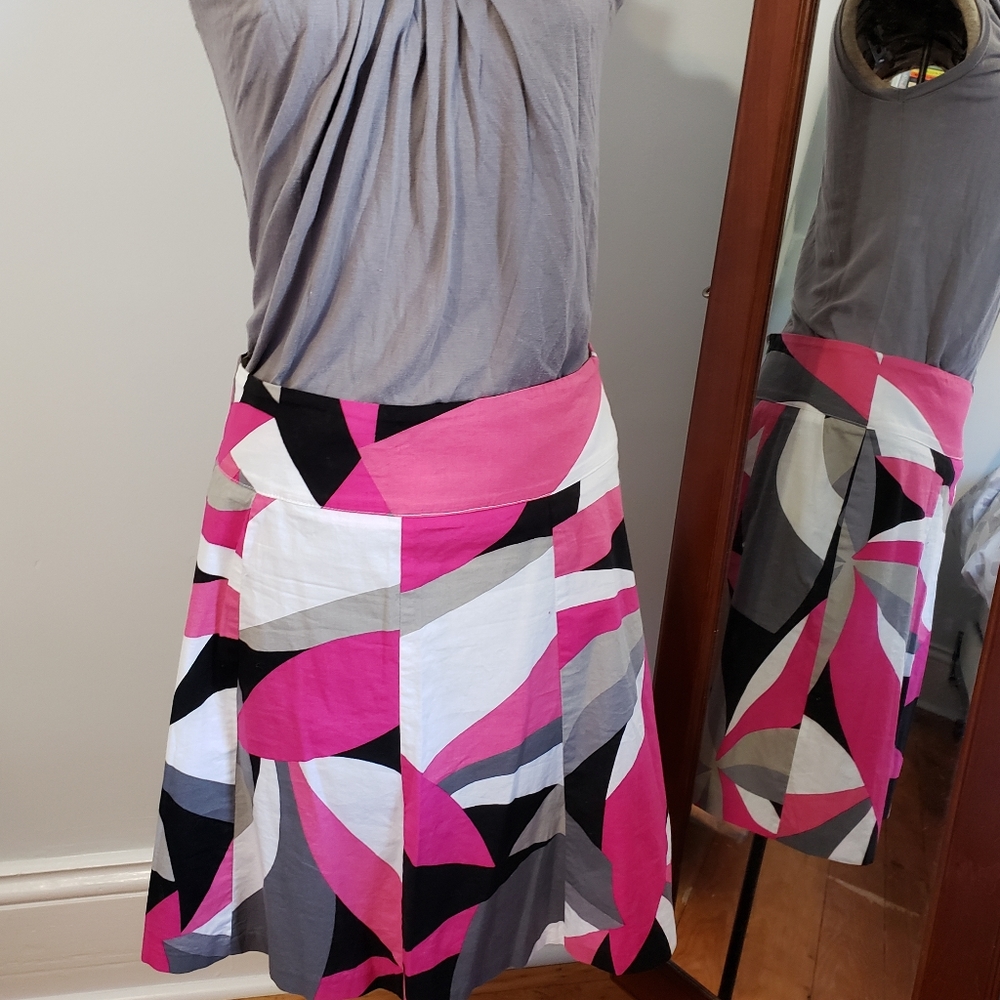 Geometric skirt